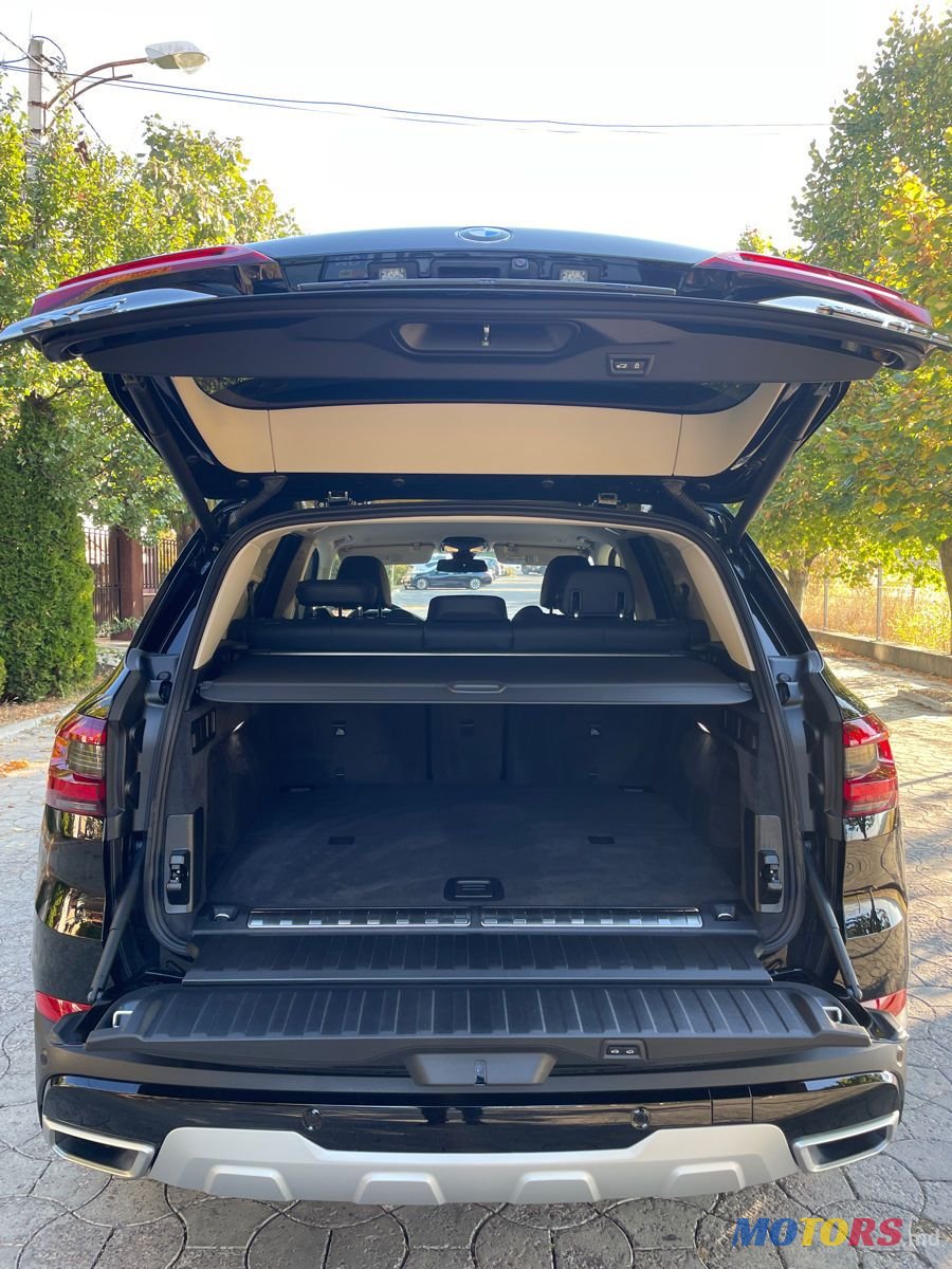 2020' BMW X5 photo #4