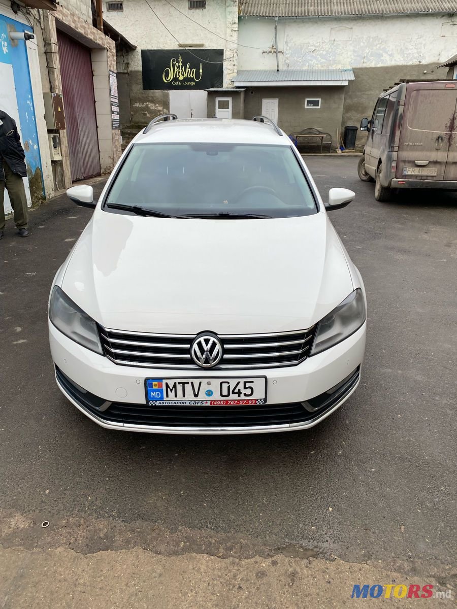 2013' Volkswagen Passat photo #4