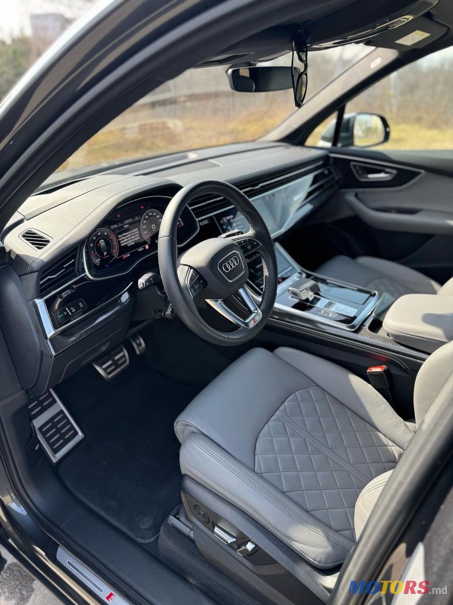 2022' Audi Q7 photo #6