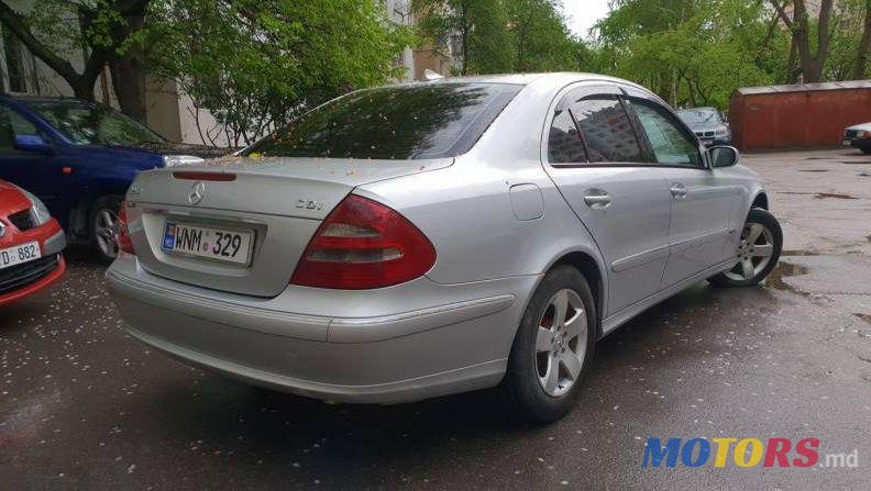 2004' Mercedes-Benz E photo #1