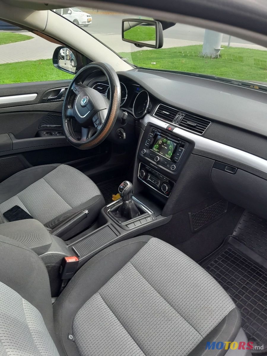 2010' Skoda Superb photo #6