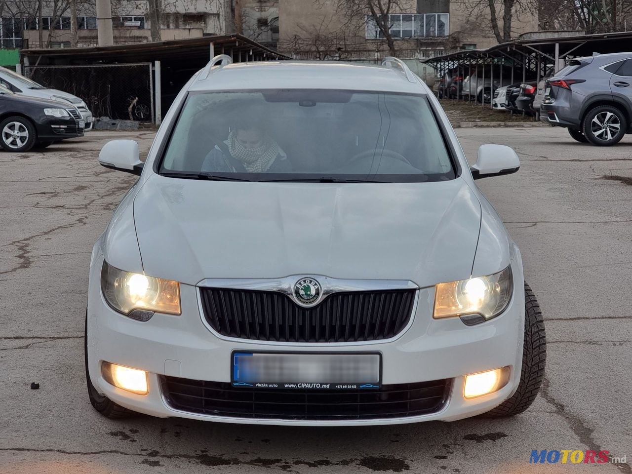 2012' Skoda Superb photo #2