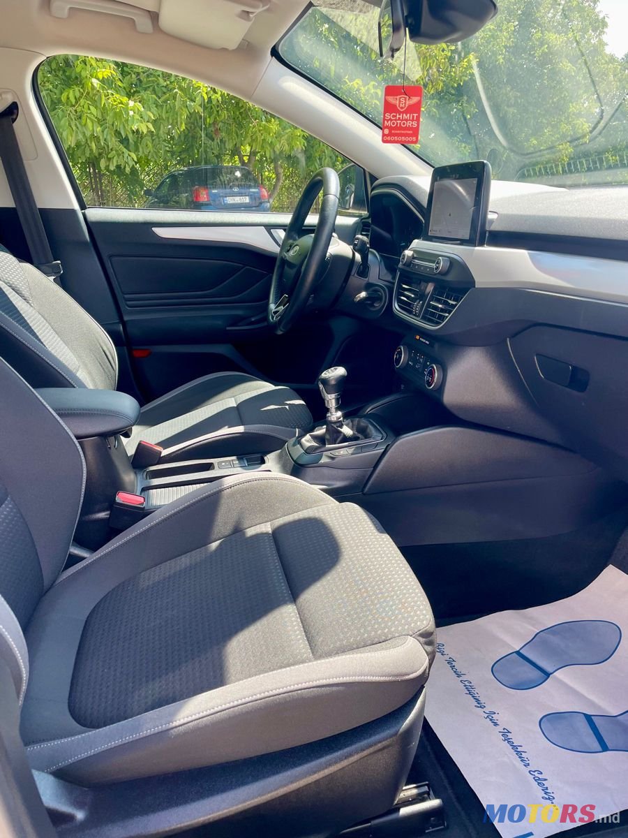 2019' Ford Focus photo #6