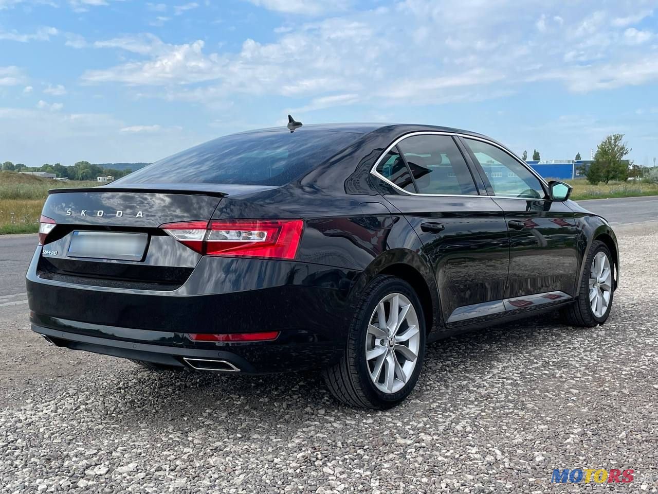 2019' Skoda Superb photo #3