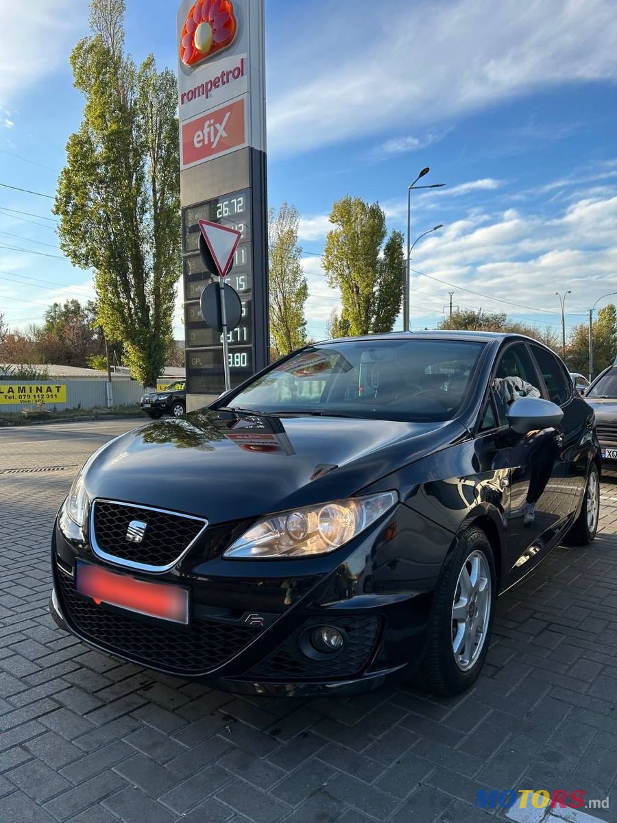 2010' SEAT Ibiza photo #2