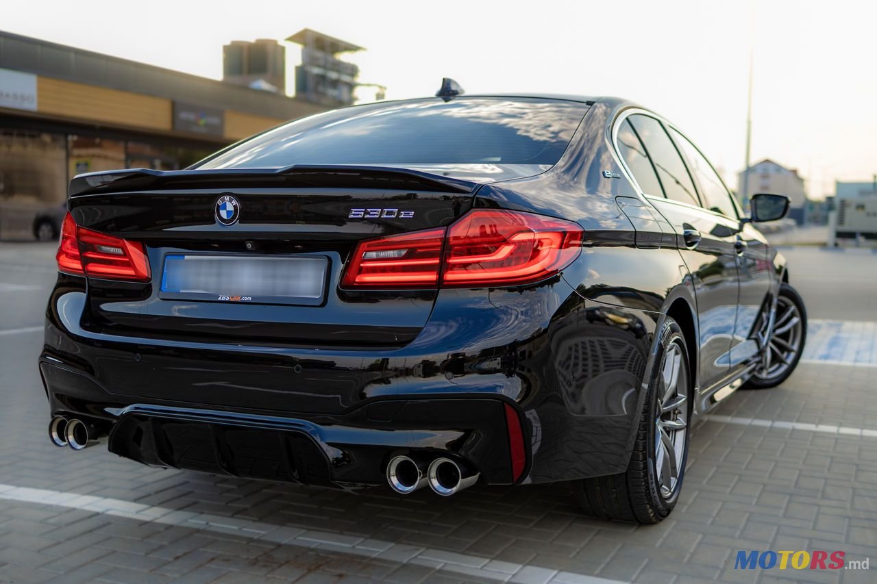 2019' BMW 5 Series photo #5