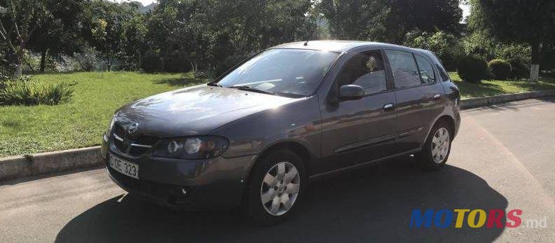 2005' Nissan Almera photo #1