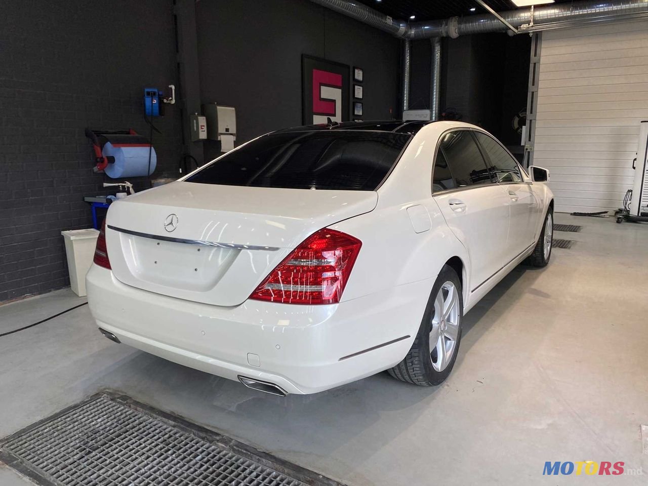 2012' Mercedes-Benz S-Class photo #2
