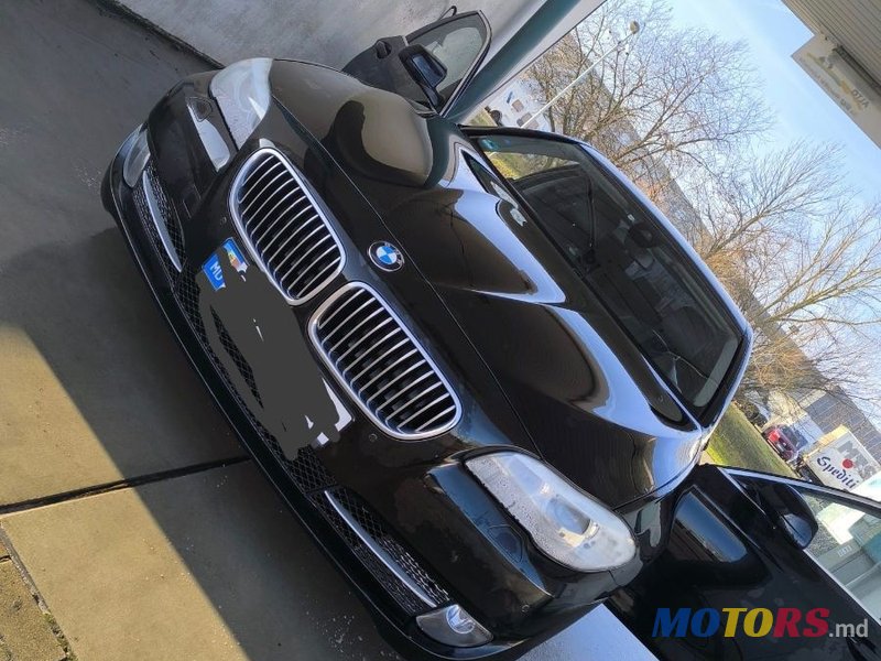 2012' BMW 5 Series photo #5