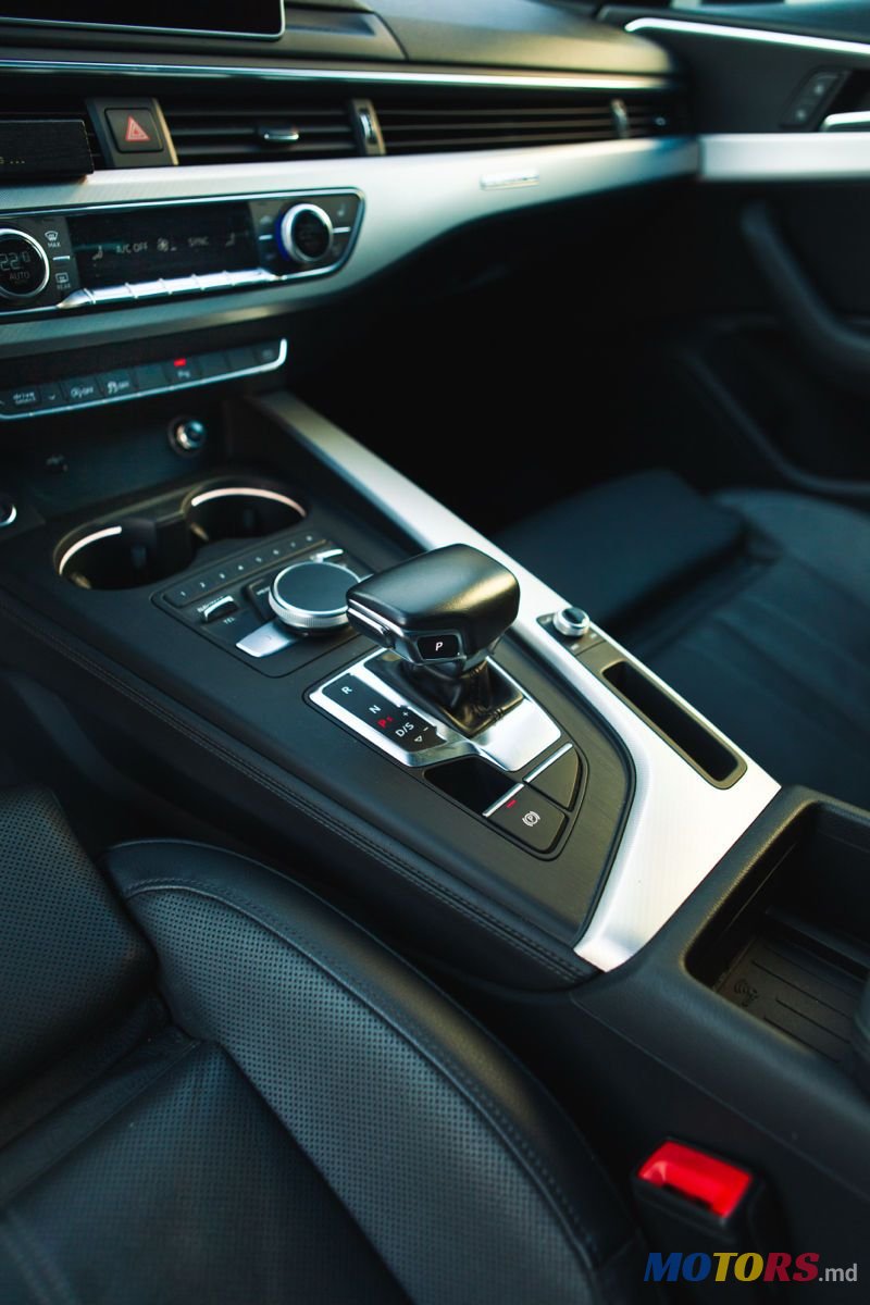 2019' Audi A4 photo #6