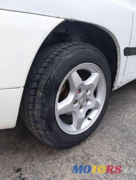 2001' Mercedes-Benz Vito photo #2