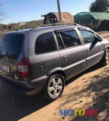 2004' Opel Zafira photo #2