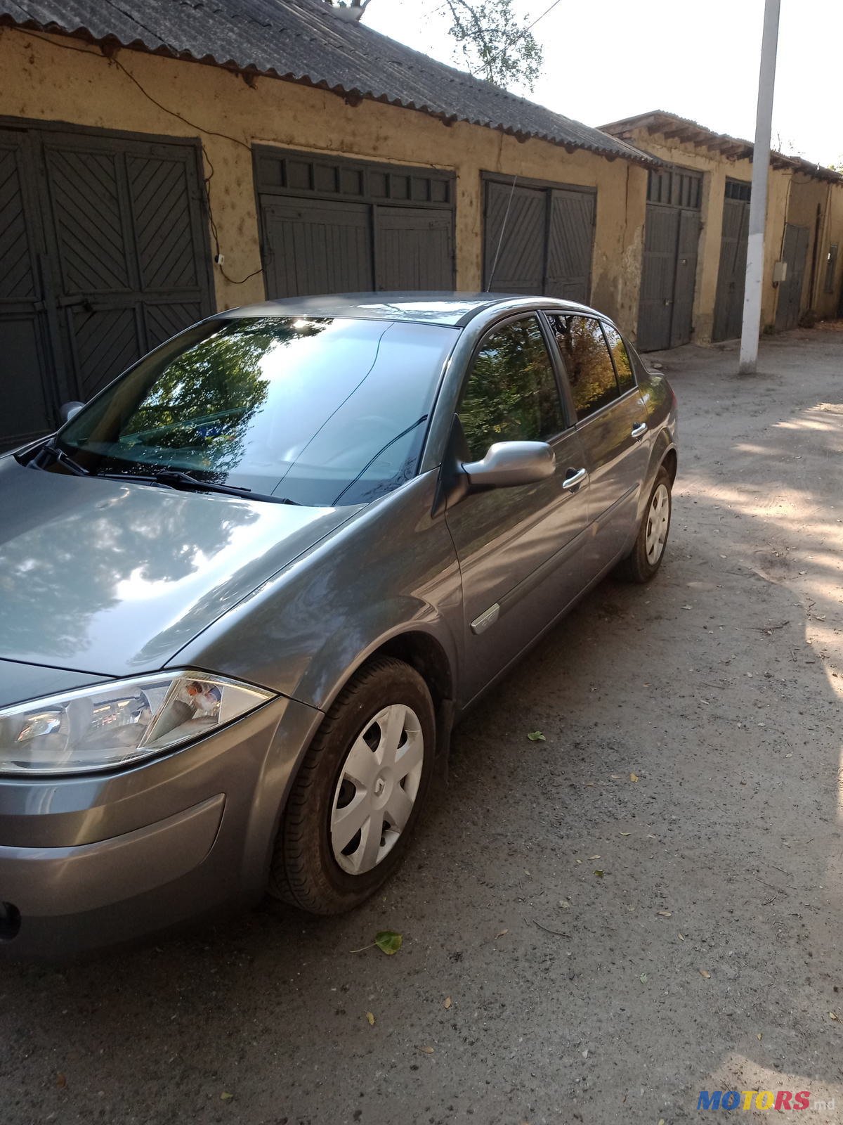 2005' Renault Megane Седан photo #7