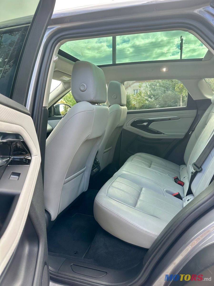 2020' Land Rover Range Rover Evoque photo #5