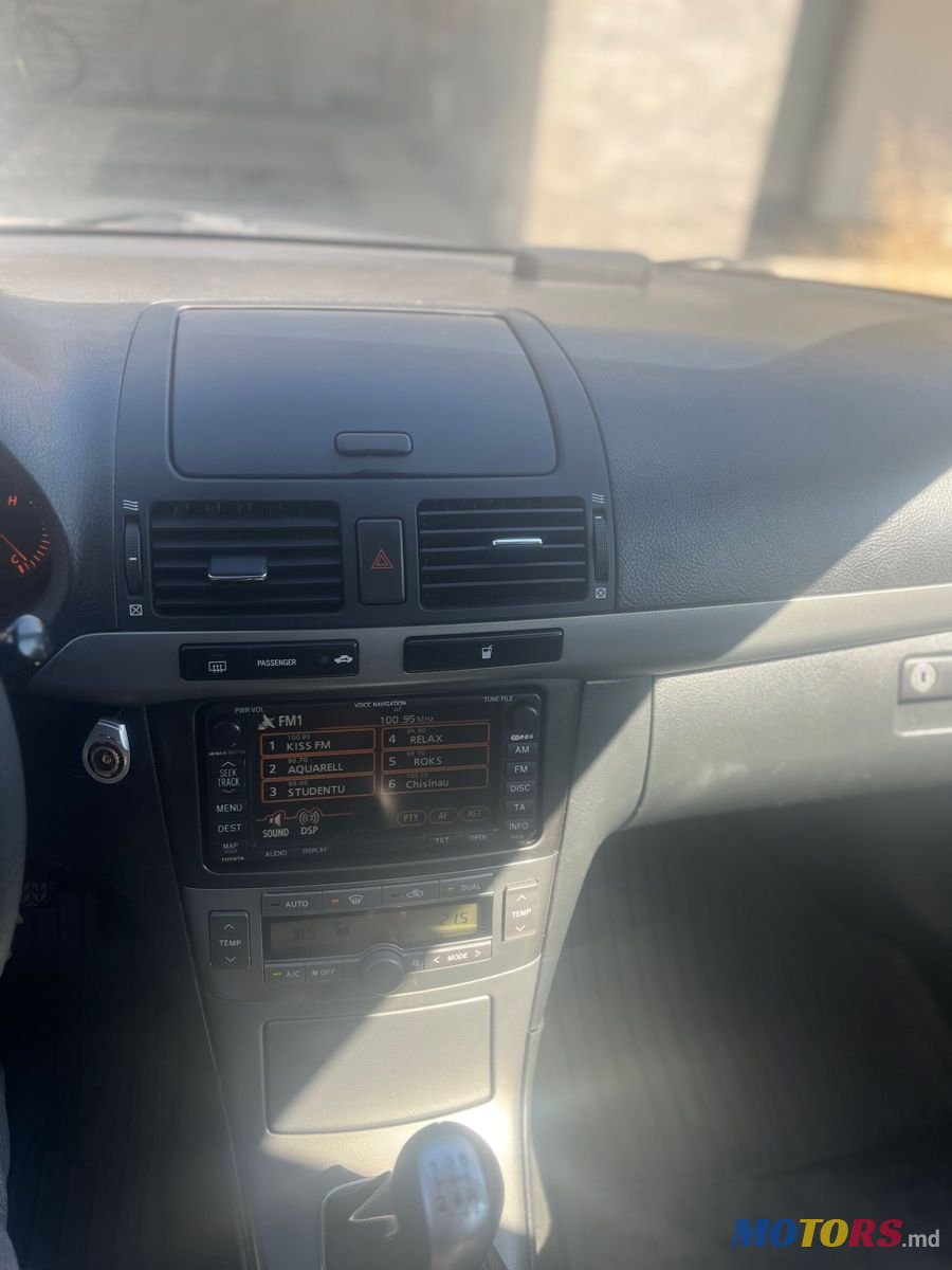 2006' Toyota Avensis photo #4