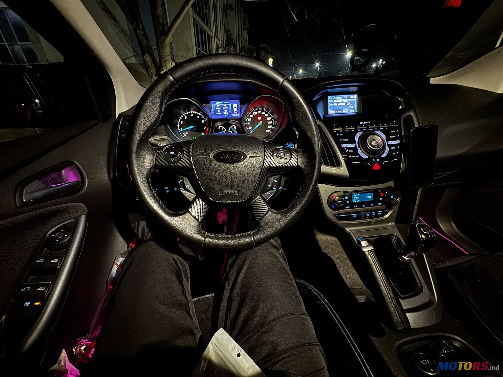 2012' Ford Focus photo #5