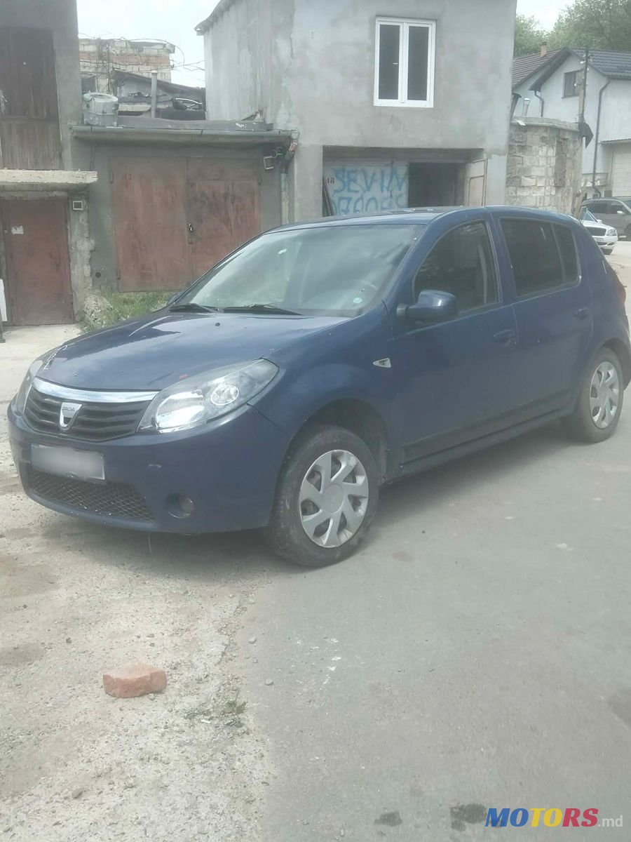 2009' Dacia Sandero photo #6