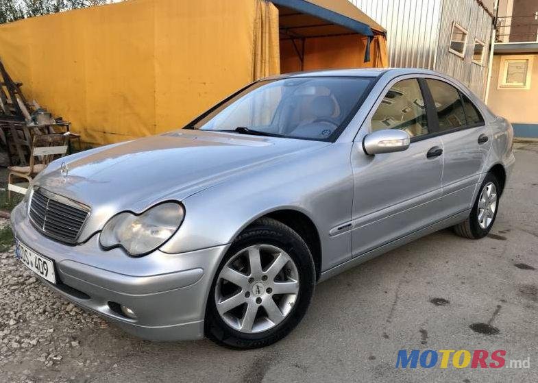 2002' Mercedes-Benz C photo #1