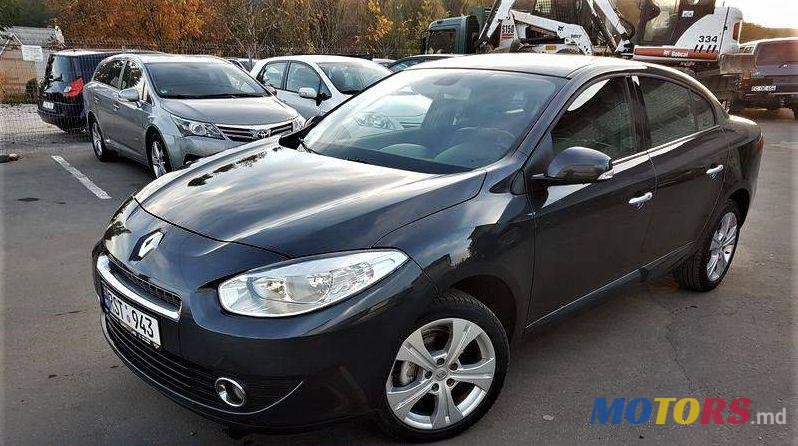 2012' Renault Fluence photo #2