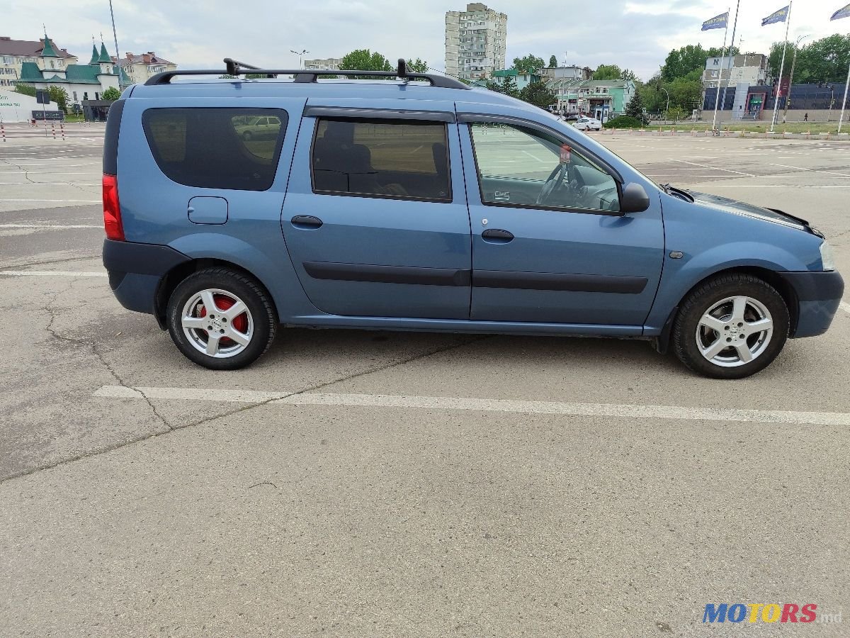 2007' Dacia Logan Mcv photo #2