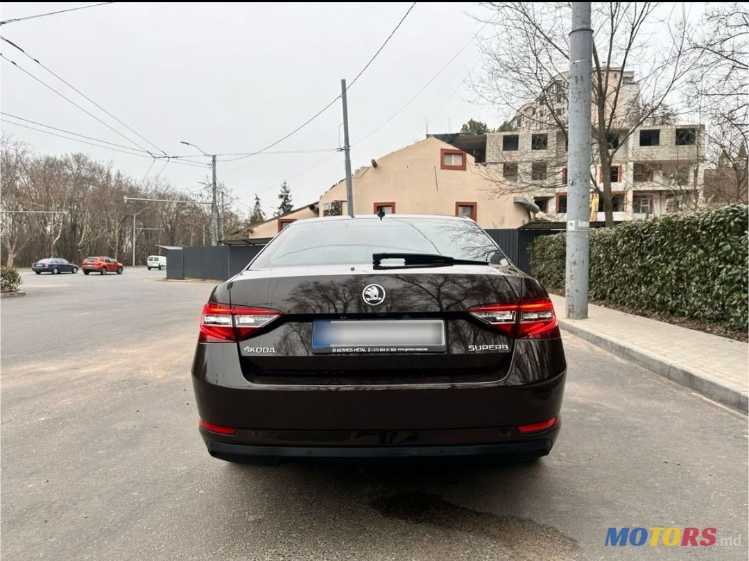2016' Skoda Superb photo #3
