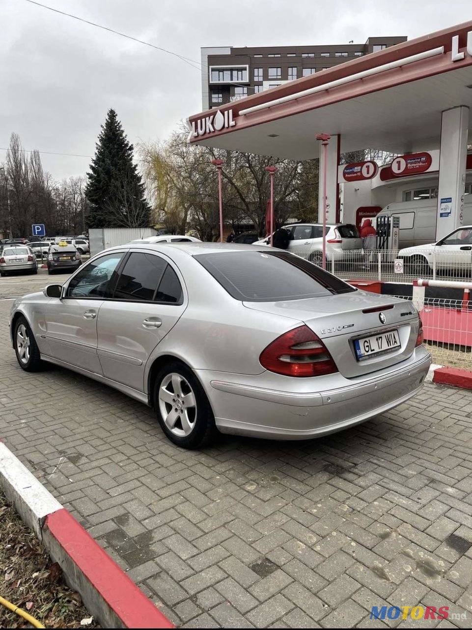 2004' Mercedes-Benz E Класс photo #5