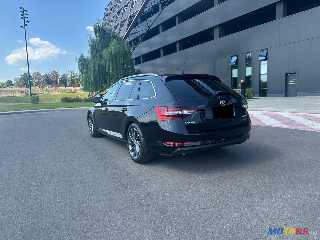 2016' Skoda Superb photo #4