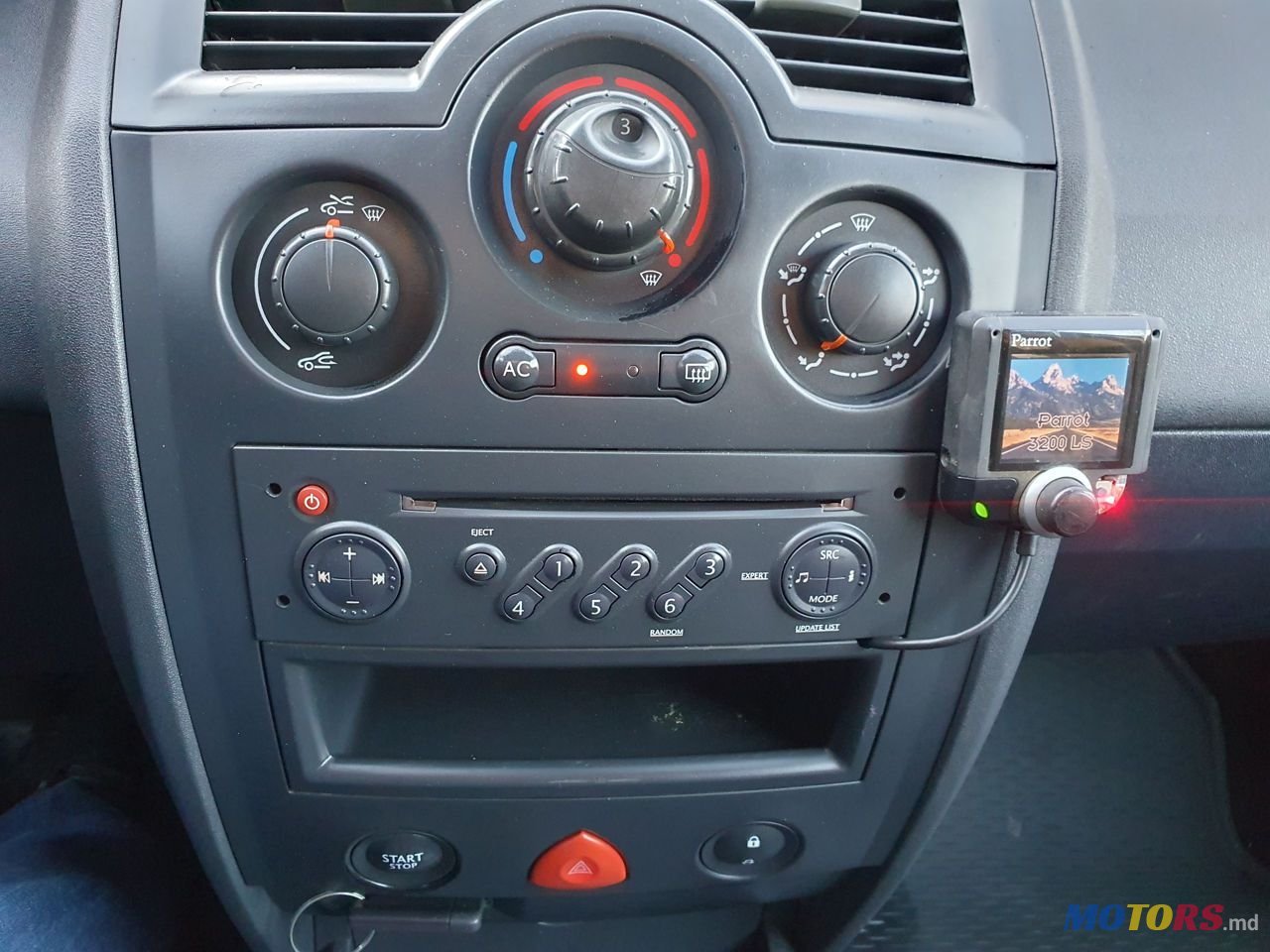 2006' Renault Megane photo #6