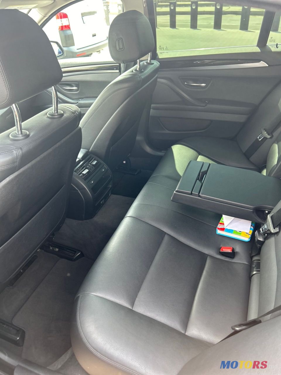 2014' BMW 5 Series photo #5