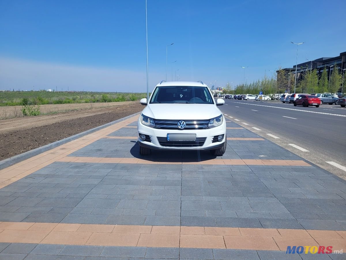2014' Volkswagen Tiguan photo #5