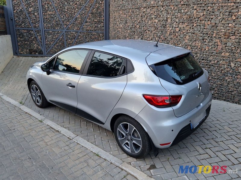 2019' Renault Clio photo #3