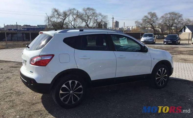 2011' Nissan Qashqai photo #1
