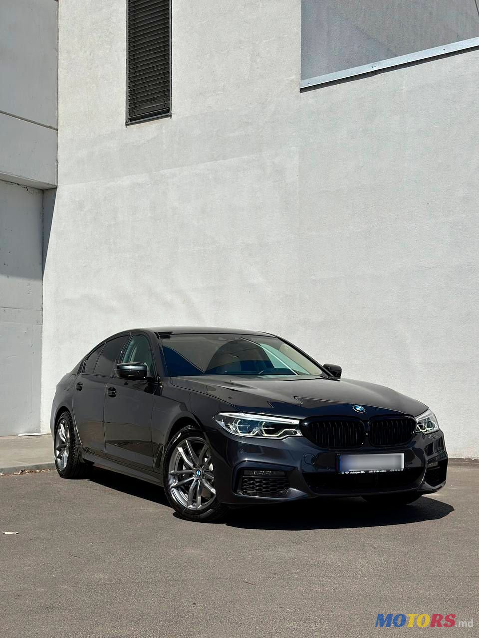 2017' BMW 5 Series photo #1