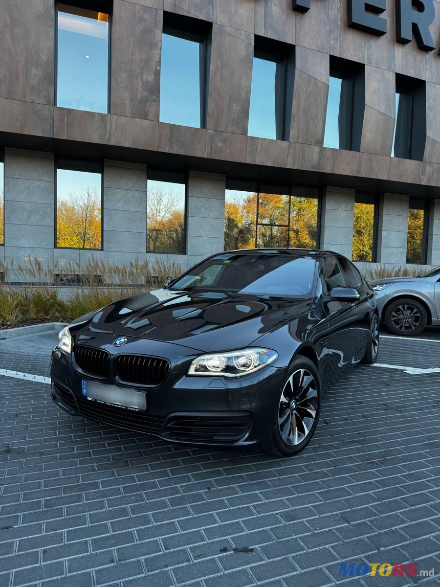 2015' BMW 5 Series photo #2