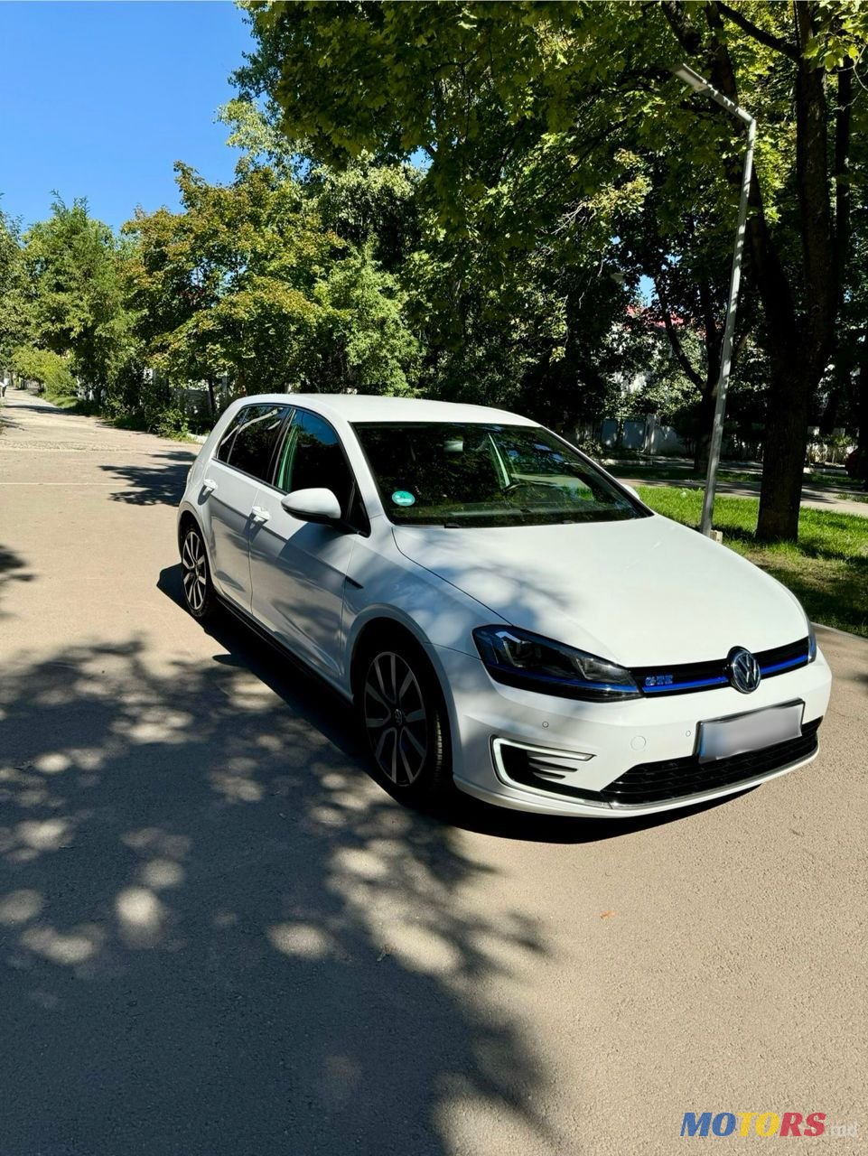 2015' Volkswagen Golf photo #4
