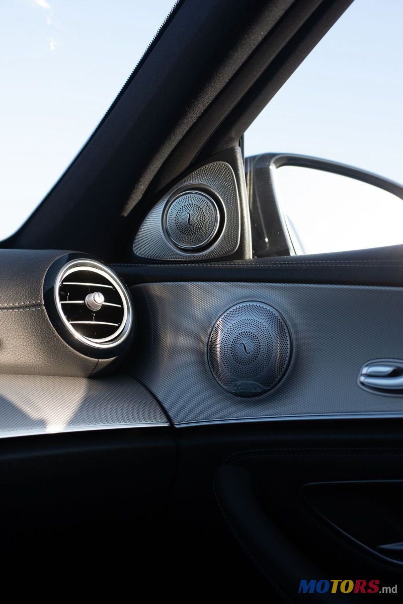 2017' Mercedes-Benz E-Class photo #5