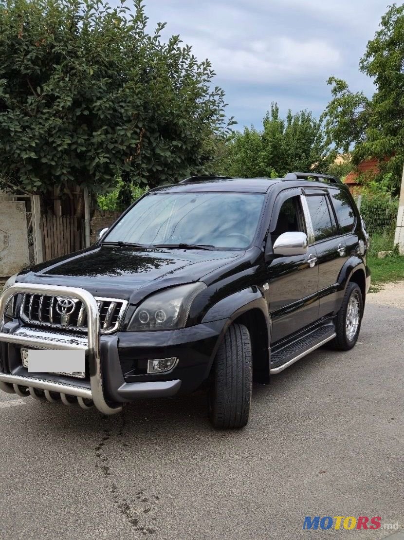 2007' Toyota Land Cruiser Prado photo #2