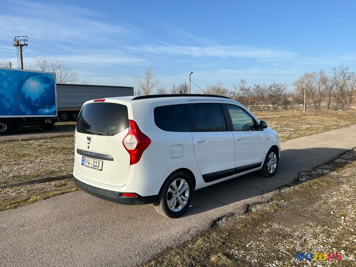 2012' Dacia Lodgy photo #1