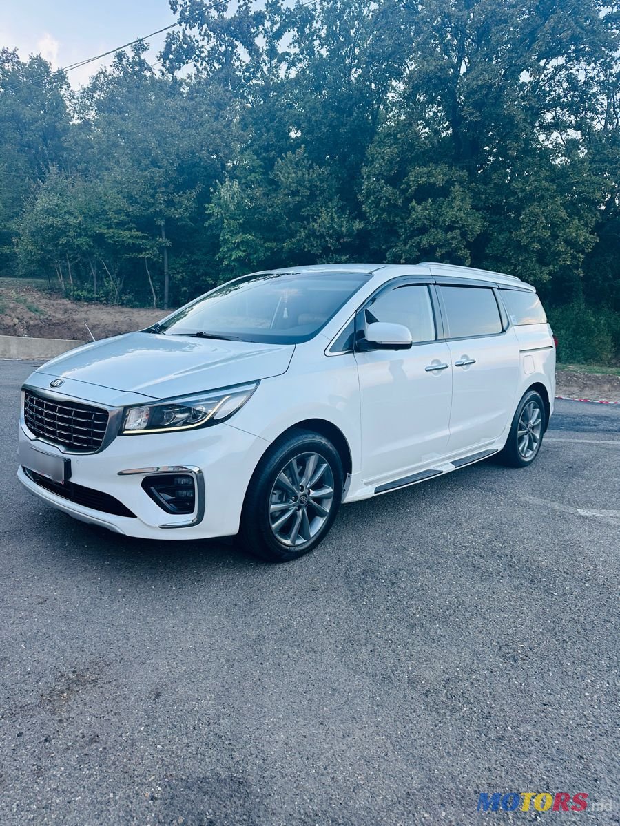 2018' Kia Carnival photo #4