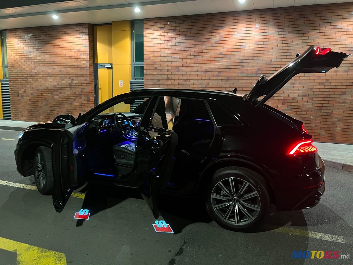 2022' Audi Q8 photo #6