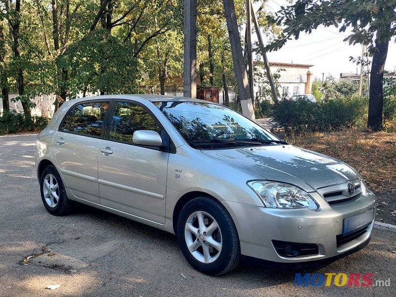 2005' Toyota Corolla photo #4