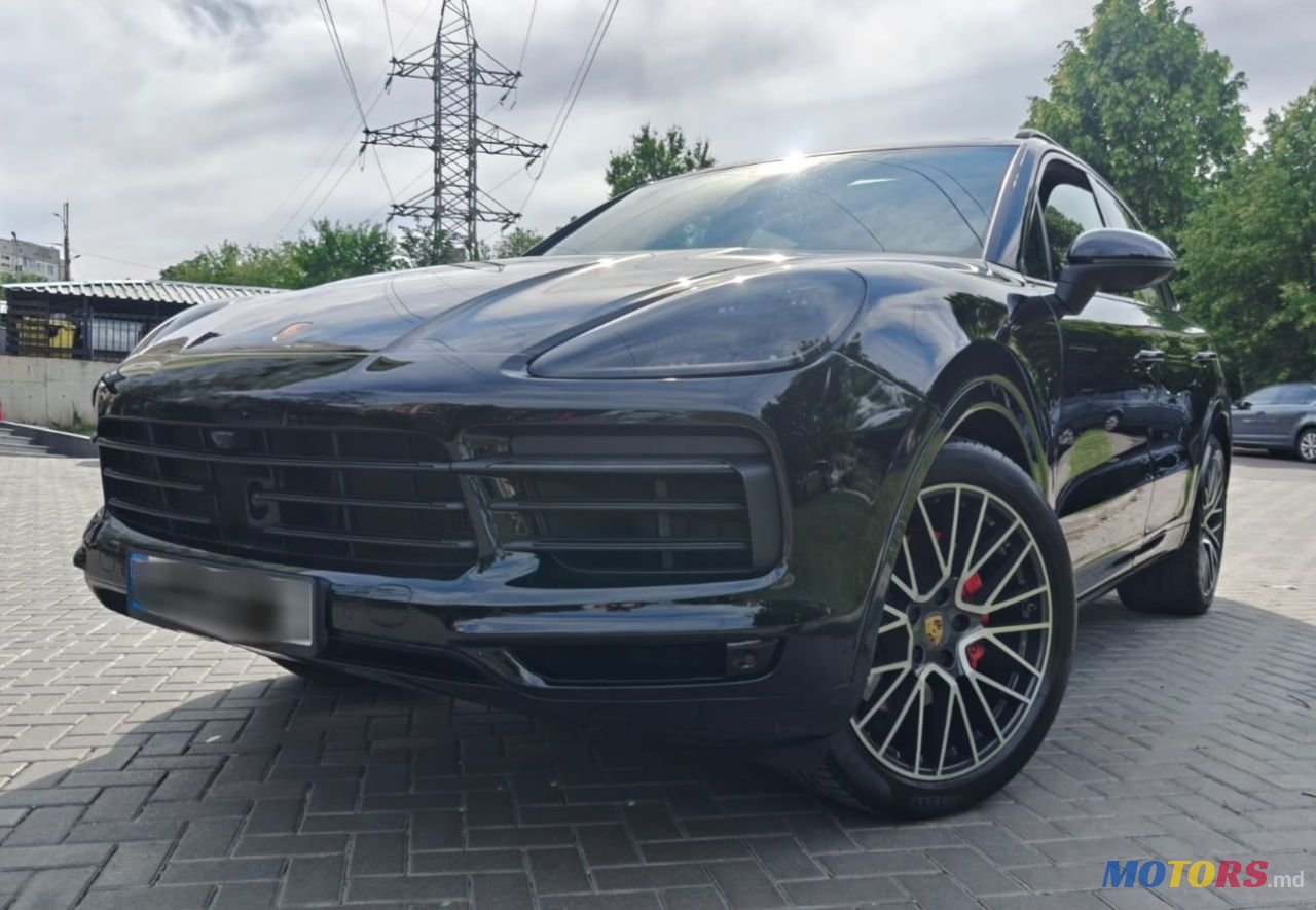2021' Porsche Cayenne photo #1