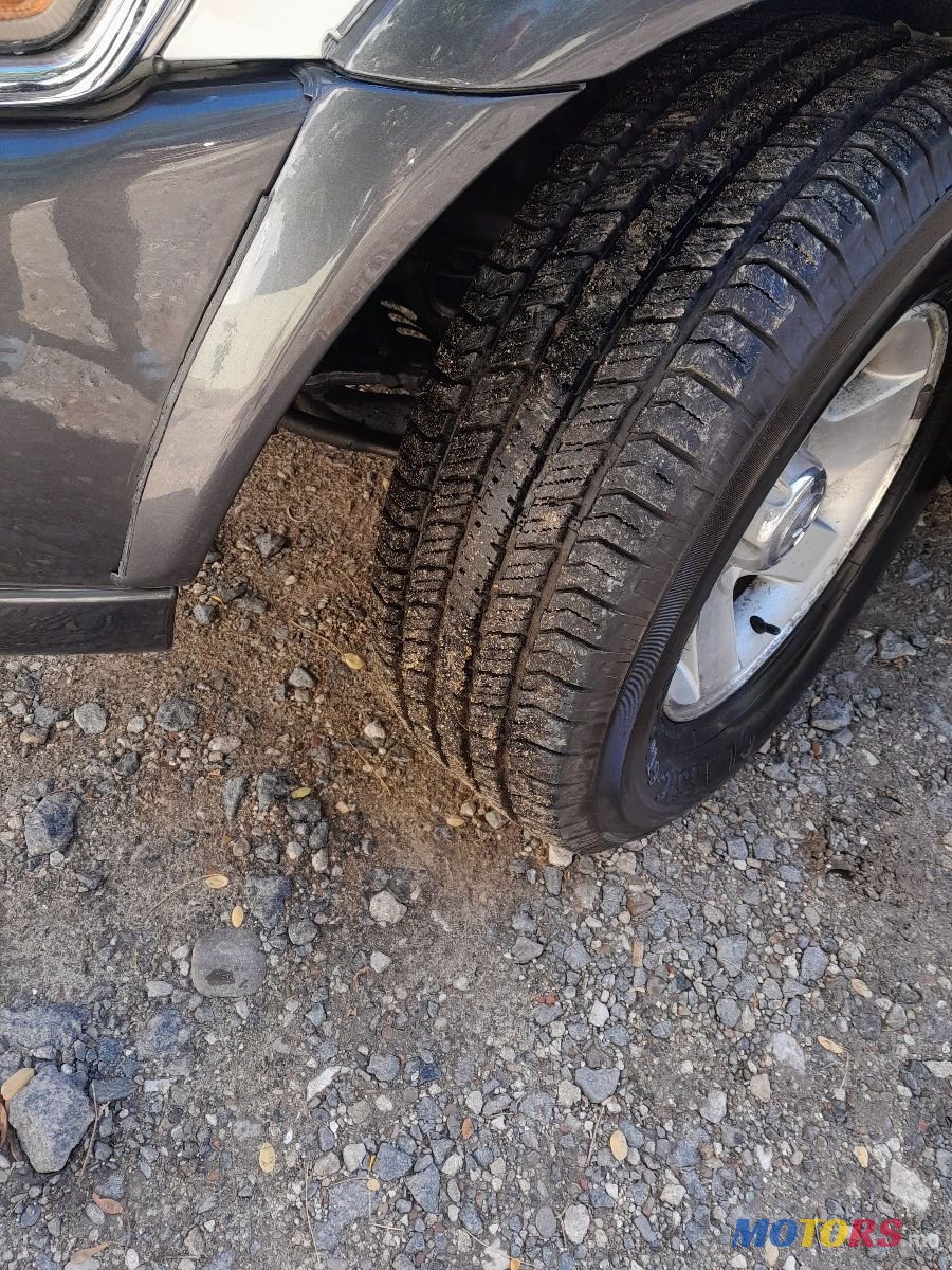 2004' Mitsubishi Pajero Sport photo #4