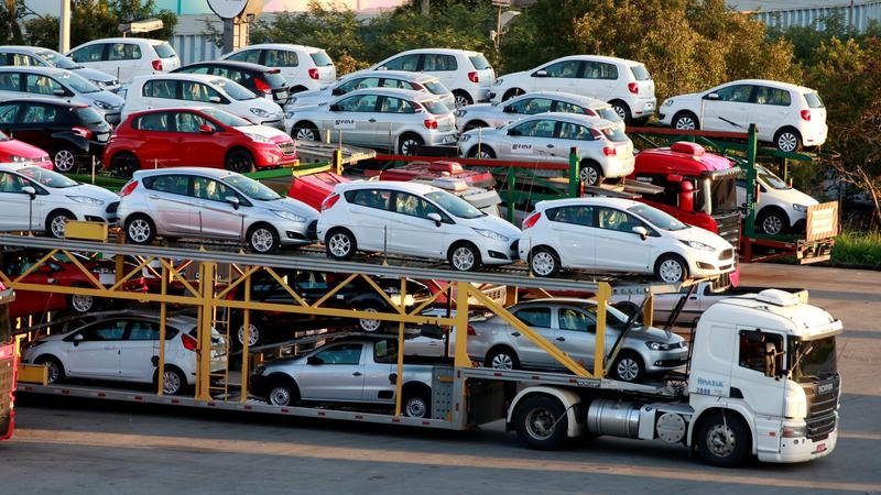 Statistică: Vârsta autoturismelor vândute, importate sau înmatriculate în 2019 în Republica Moldova