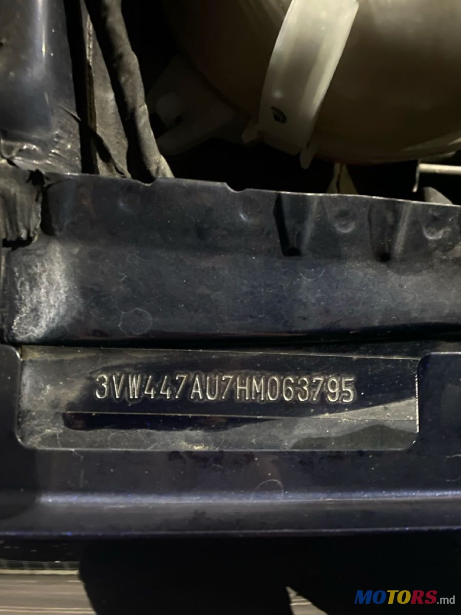 2017' Volkswagen Golf photo #2