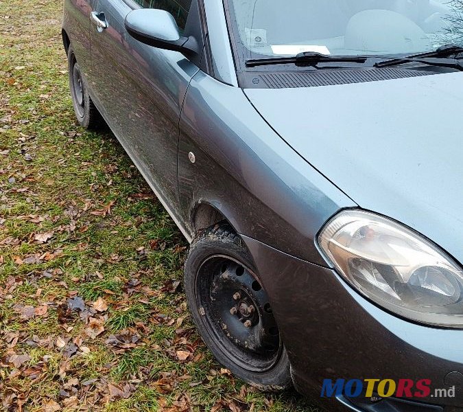 2009' Lancia Ypsilon photo #3