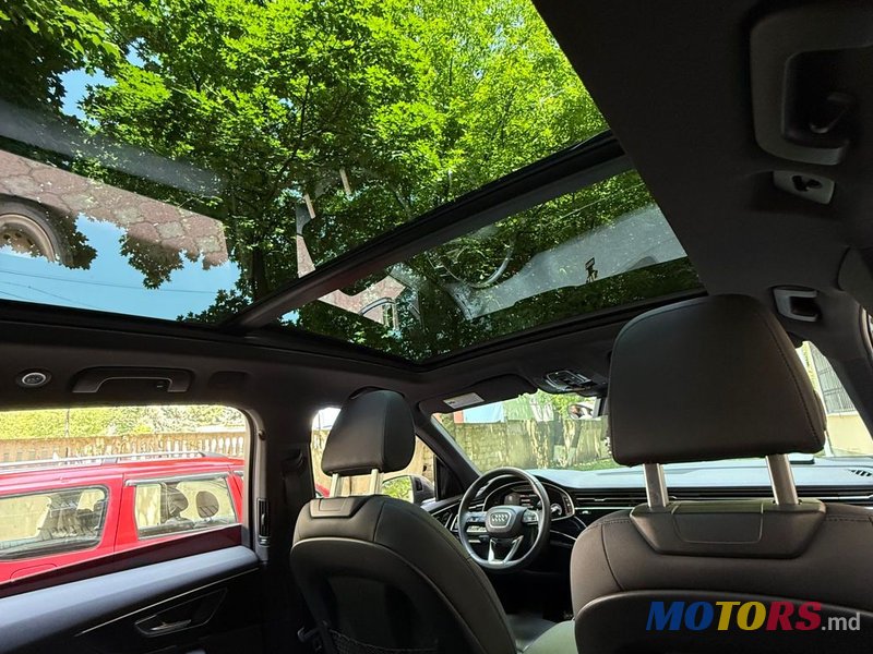 2021' Audi Q7 photo #5