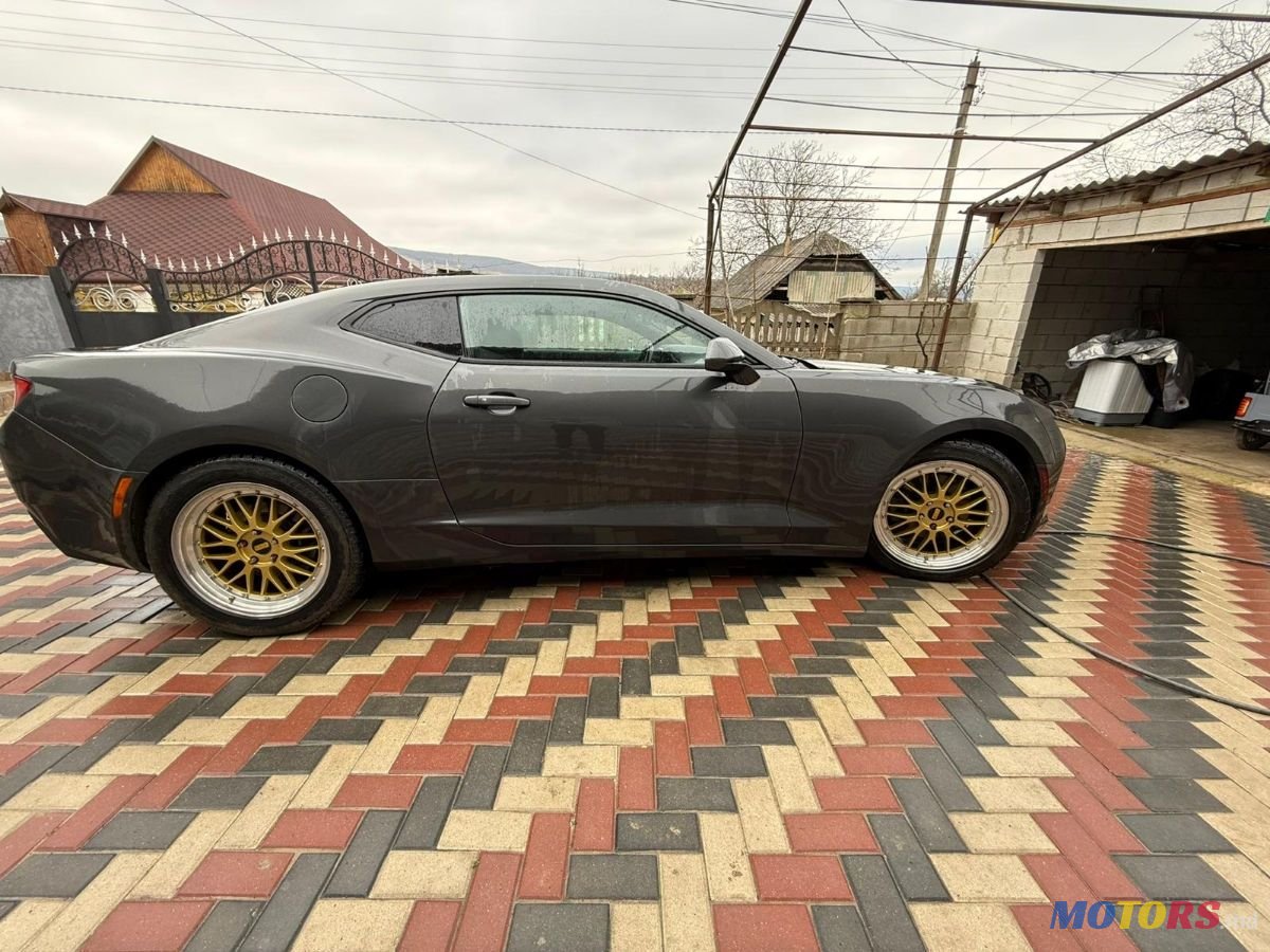 2016' Chevrolet Camaro photo #6