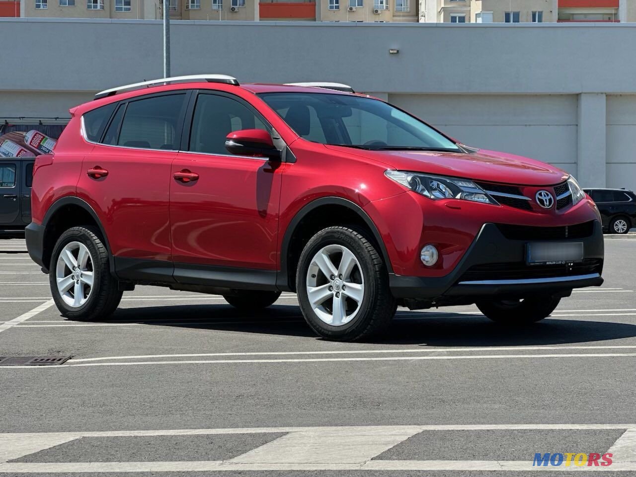 2013' Toyota RAV4 photo #2