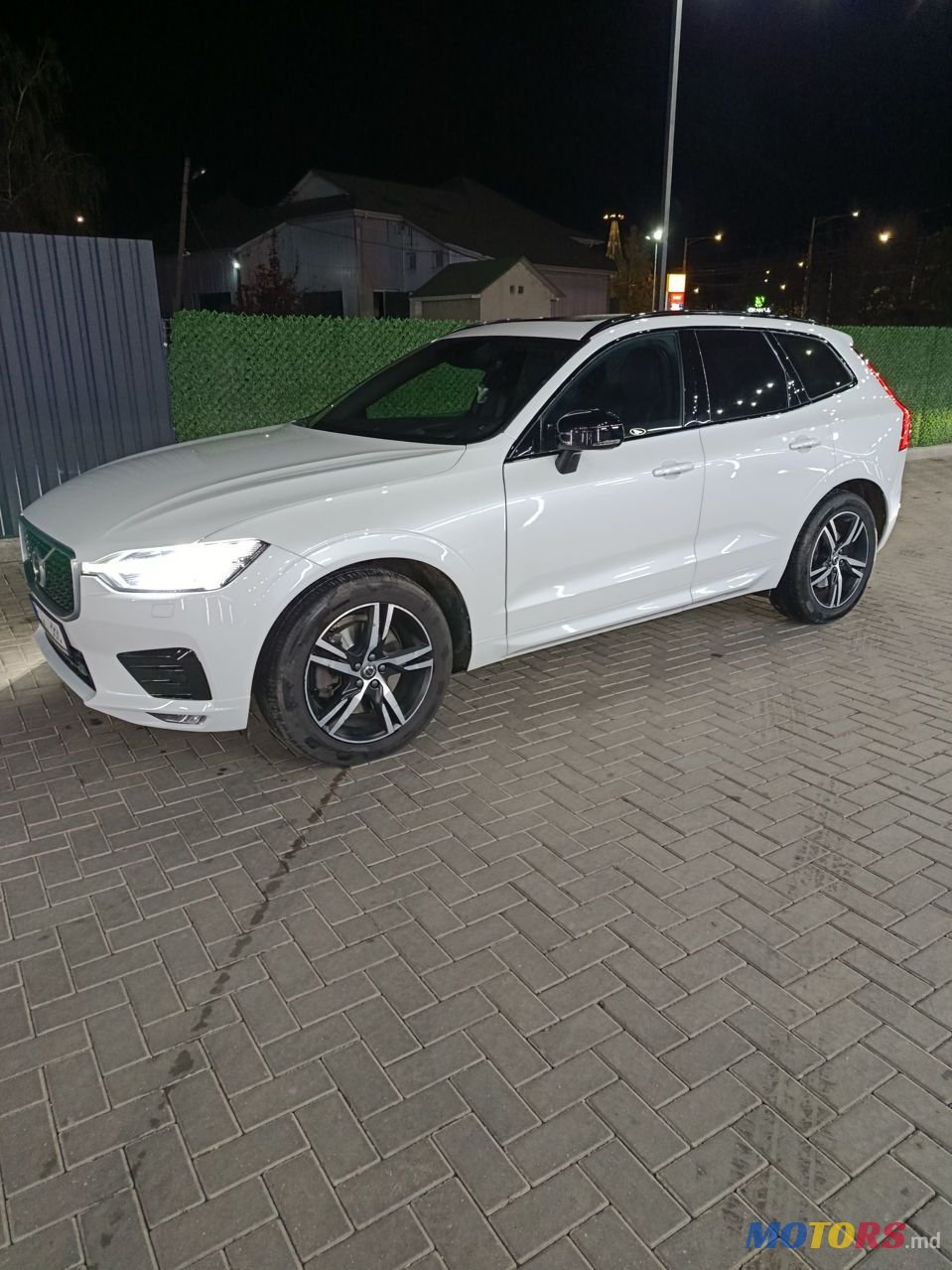 2020' Volvo XC60 photo #6